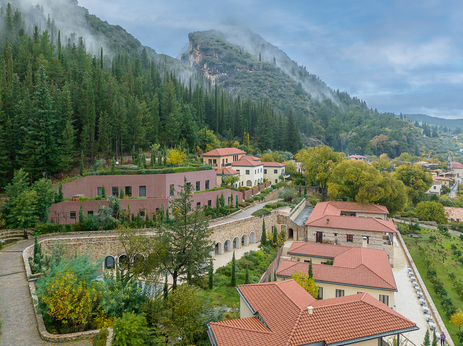 redwall3 Euphoria Retreat – Mystras, Peloponnese, Greece