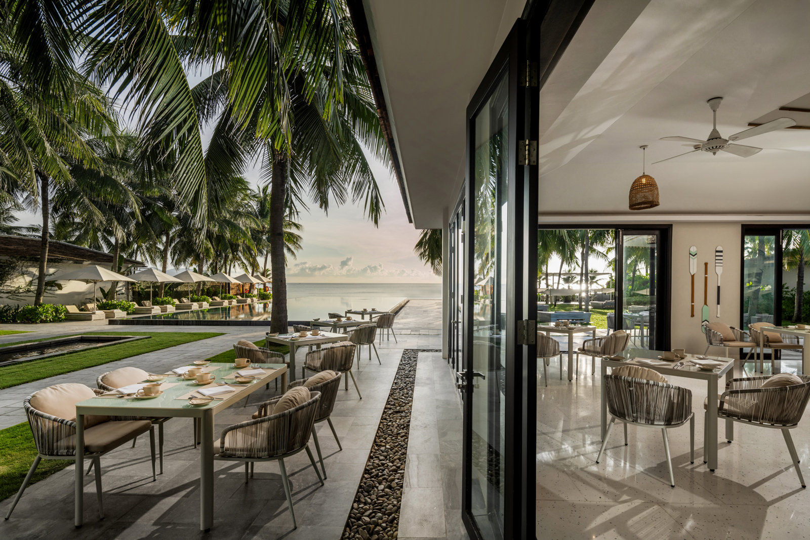 2.-TIA-The-Ocean-Bistro-1 2. TIA - The Ocean Bistro (1).jpg