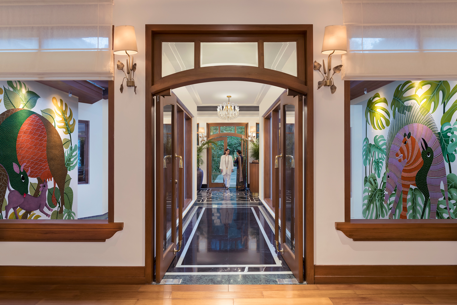 Dining_Restaurant Entrance