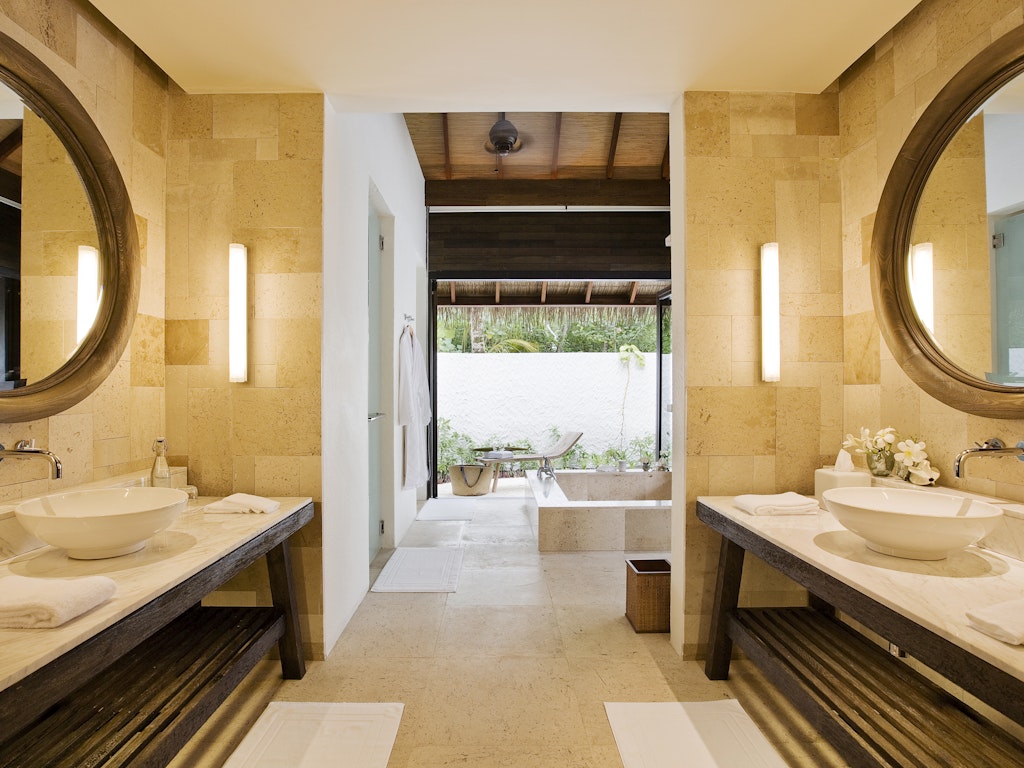 Garden_Suite_Bathroom_3_Medium-1 Garden_Suite_Bathroom_3_Medium.jpg