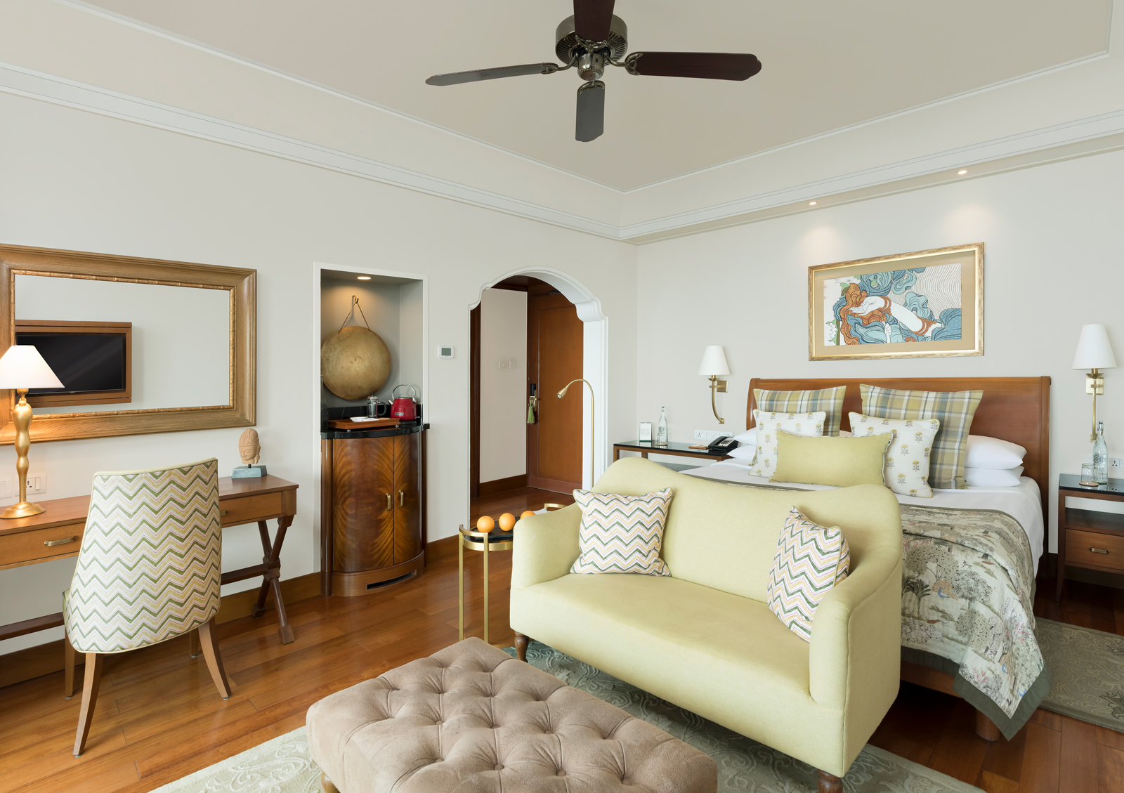 Living_Deluxe room 2