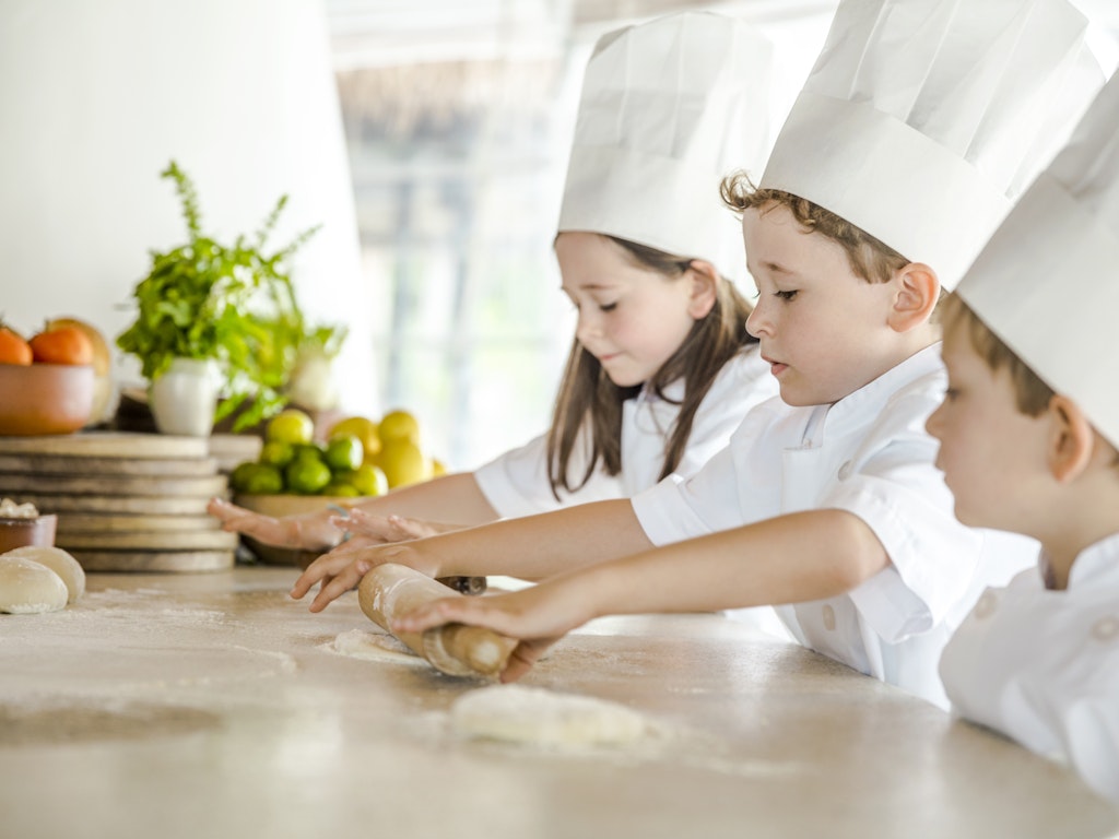 Play_by_COMO_Pizza_Making_Class_Medium-1 Play_by_COMO_Pizza_Making_Class_Medium.jpg